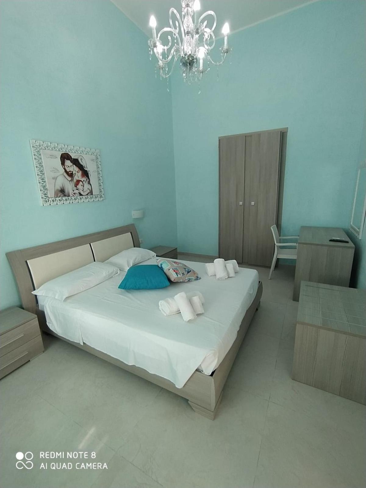 Hotel Paradise Порто-Чезарео Экстерьер фото