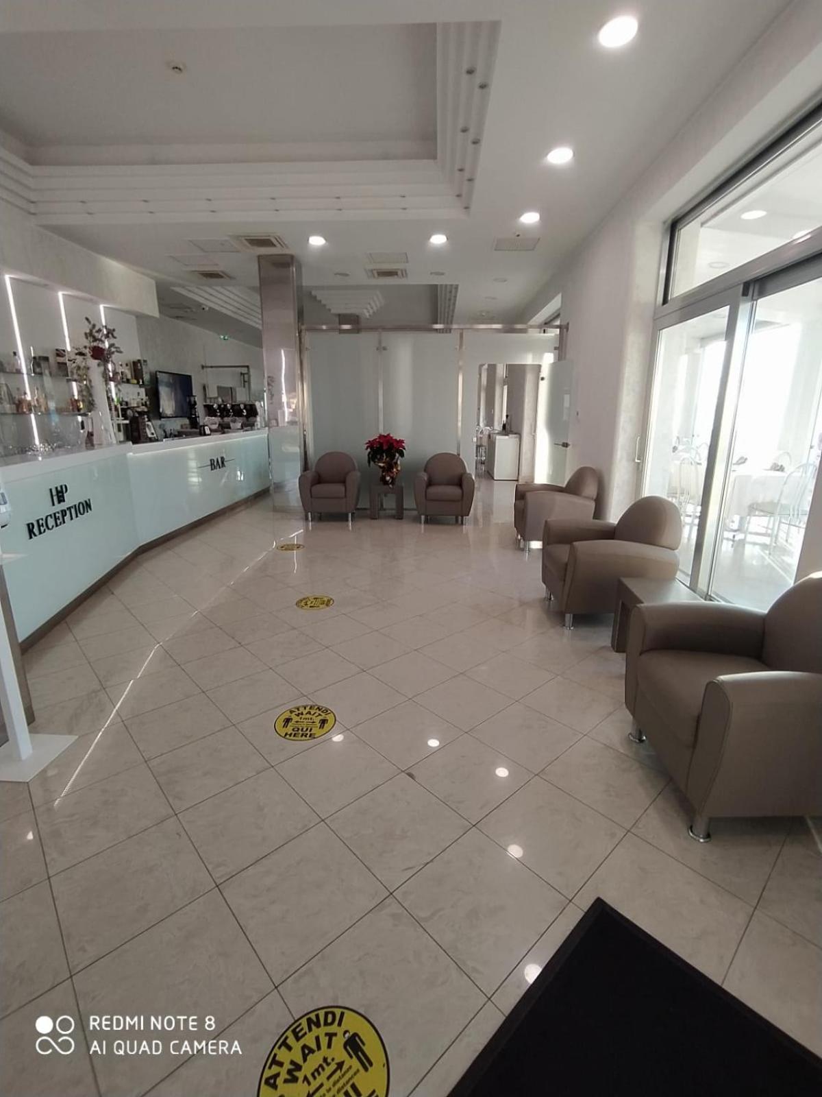 Hotel Paradise Порто-Чезарео Экстерьер фото