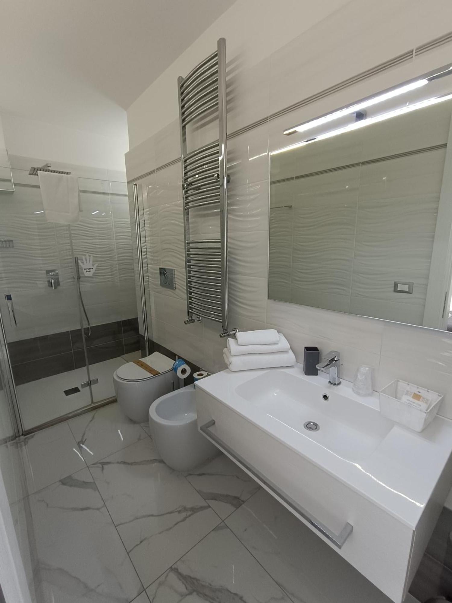 Hotel Paradise Порто-Чезарео Экстерьер фото