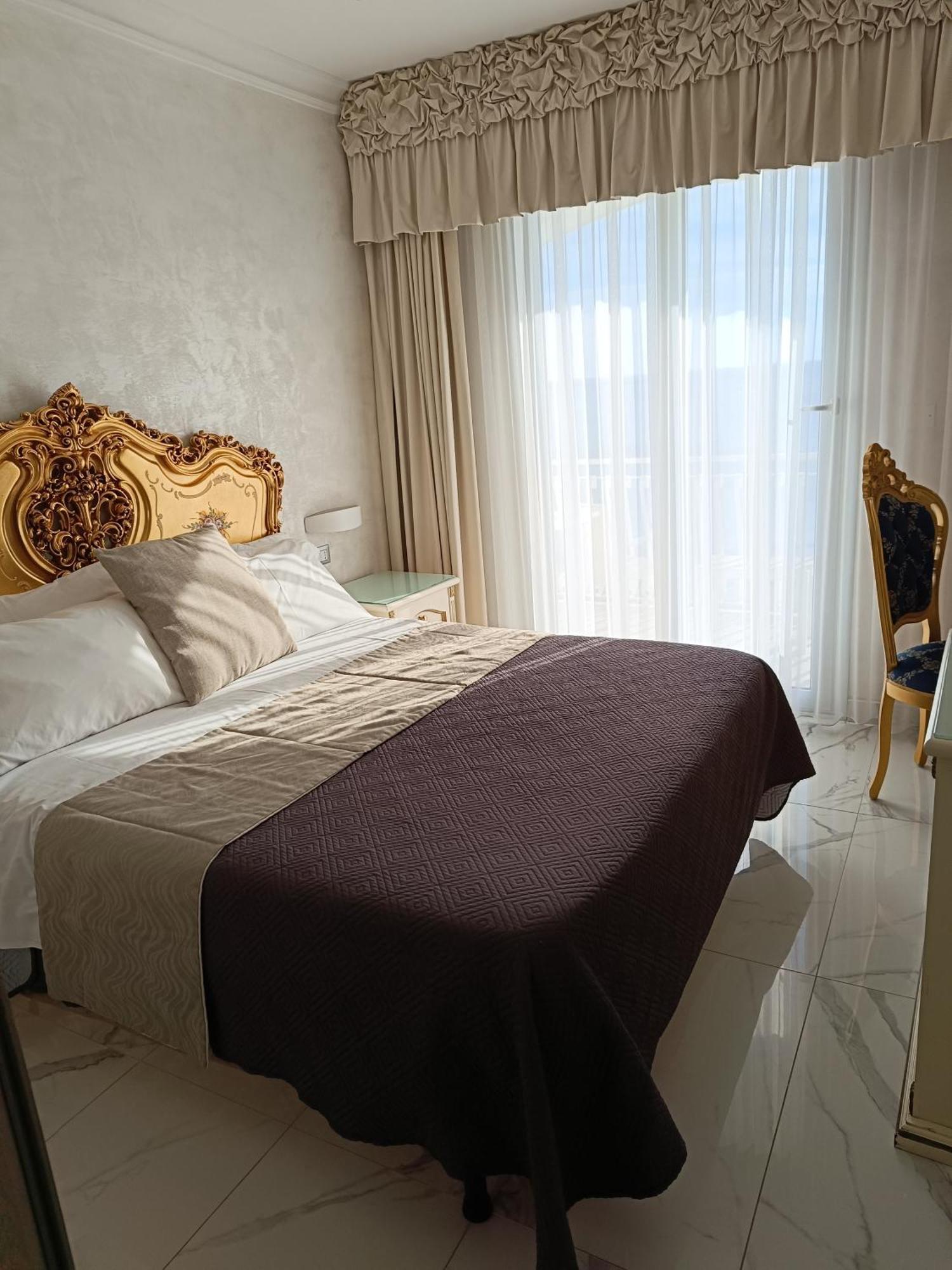 Hotel Paradise Порто-Чезарео Экстерьер фото